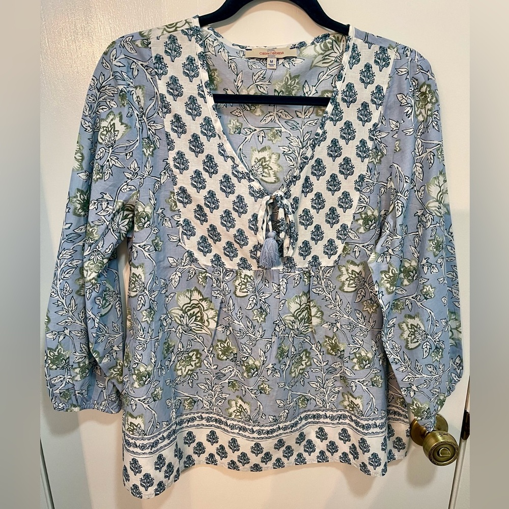 Fun Floral Women's lightweight Blouse in Blue and Green. 100% Cotton. NWOT
